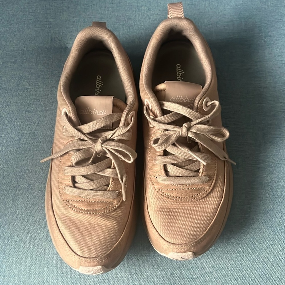 Allbirds size 8 women’s couriers